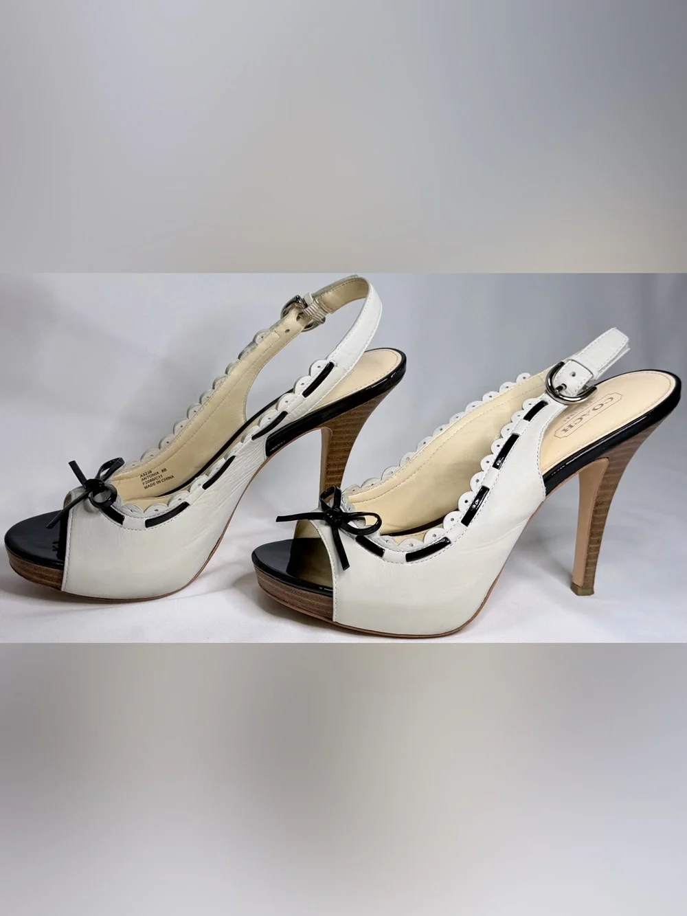 Coach Vintage Antonia Leather Bow Platform Slingback Stiletto Heels Off White 8M